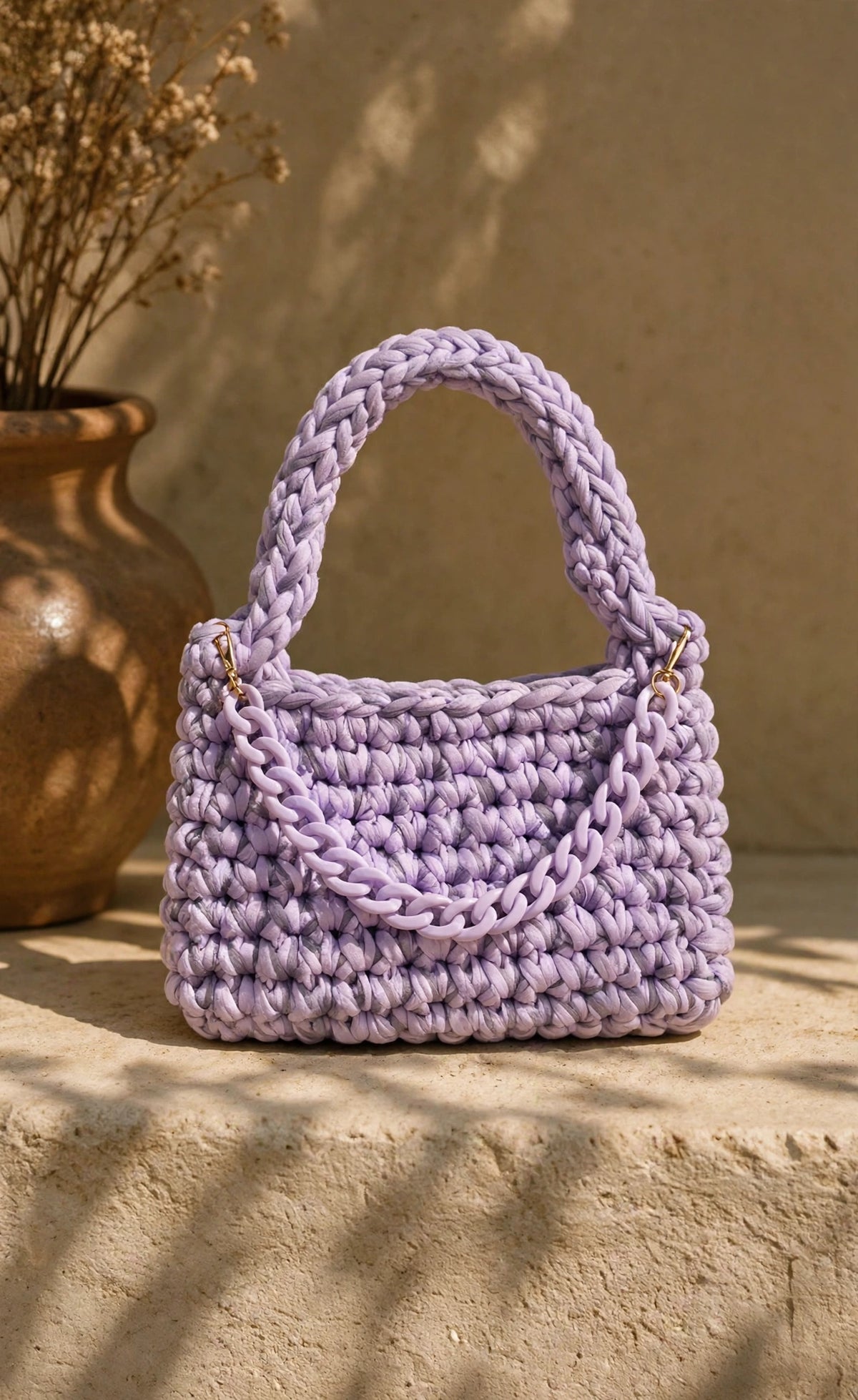 Aurelia — Handwoven Tote with Chain Strap